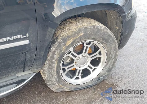 2013 GMC Yukon Denali z USA, uszkodzony, nr VIN 1GKS2EEF9DR225746